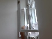 Alexis Crystal im Trenchcoat 6/16