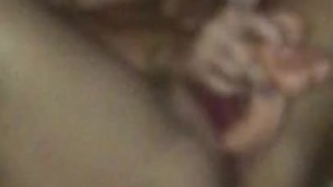 SEXY BABE FUCKS HERSELF