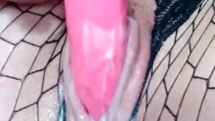 Bad girl cums for Daddy