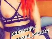 Leia soaks the sheets  - Screenshot 10 of 16 - Masturbation