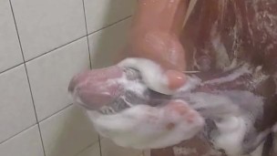 SLIMCALI2001 THICK PHAT BBC SOAPY SHOWER JERK OFF...