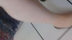 tici_feet @tici_feet tici feet walking in my kitchen wearing havaianas