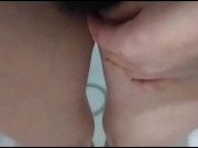 Волосатая писька принимает ванную - Screenshot 1 of 16 - HD