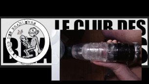 Branle avec fleshlight Quickshot ventouse sous le bureau (Clubdesbranleurs)