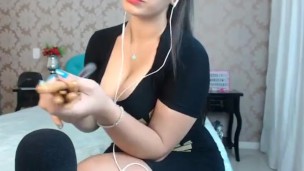 SFW [ASMR BINAURAL] Microphone Brushing, Scratching & Stroking Ear to Ear