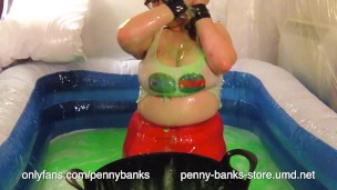 Wetlook glasses BBW rubbing gunge over huge tits
