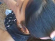 ELLA CHUPA MI POLLA Y SE TRAGA LA LECHE EN PUBLICO 7/16