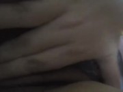 safada não aguentou de tesão e se masturbou no sofá