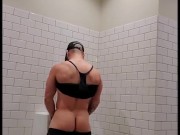 taking a piss feels great! 