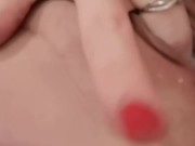 Regardez ma chatte pleine de mouille 12/16