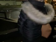 Il joue avec un oeuf vibrant dans ma chatte en sortant du resto 9/16