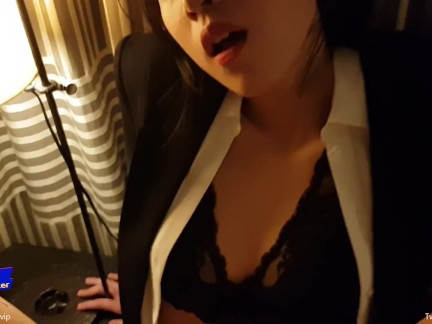 June Liu 刘玥 / SpicyGum - Chinese Manager scolds her Employee for Being Late (Short V - JL_061)