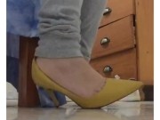 @tici_feet tici feet ig tici_feet showing my yellow high heels