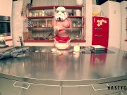 Stormtrooper try to coocking but squirt on the kitchen 6/16