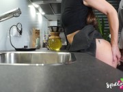 SURPRISED MY GIRLFRIEND WITH CREAMPIE - HD SQUEEZEBERRY 6/16