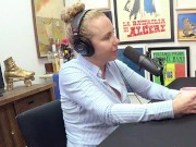 Britney Amber Talks About Painting with her Pussy, Bowhunting, and more! 3/16