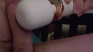 Using gf vibrating wand to cum