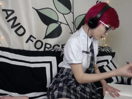 Alt School Girl Masturbates After Class
