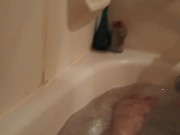 bath time orgasm - Screenshot 3 of 16 - Orgasm
