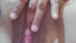 Bhabhi showing गुलाबी चूत