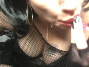Maya practices social distancing by playing with her pussy and squirting 4K