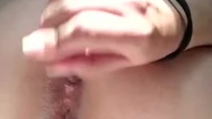 me masturbo solita en casa