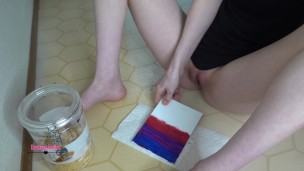 DestinationKat Paints With Her Pussy