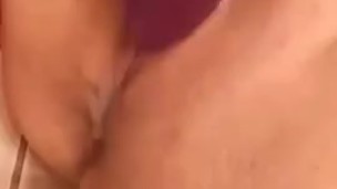 Creaming on my dildo