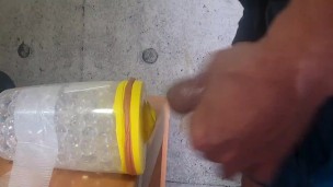 手作りオナホールでオナニー
