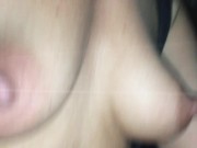 monta sul cazzo di uno sconosciuto in discoteca che la riprende RealAmateur 11/16