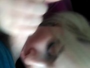 МИЛФА ГЛУБОКО ДЕЛАЕТ МИНЕТ ДОМА 9/16