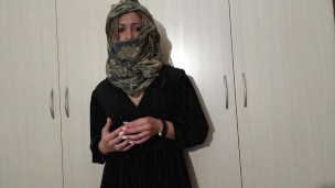 ARAB TEEN HIJAB - Boss Fucks Employee - فتاة عربية