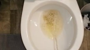 Bigtallman quick piss!