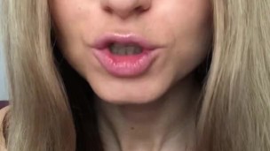 Kiss Gina Gerson