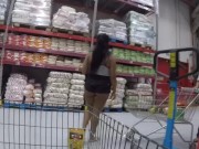 Sra. Feet mostrando os peitões no mercado sem censura pela 1º vez 13/16