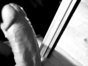 cazzo enorme squirta precum e sborra all'aperto B&W IG:dodgyitalian1991 8/16