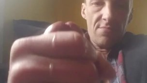 Jerking it w/cum shot
