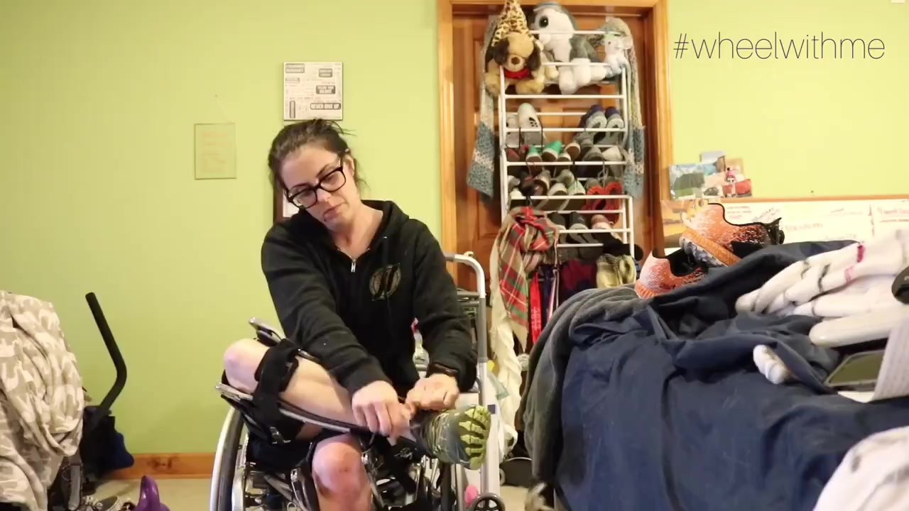 Paraplegic Leg brace - Free Sex Video - RedTube