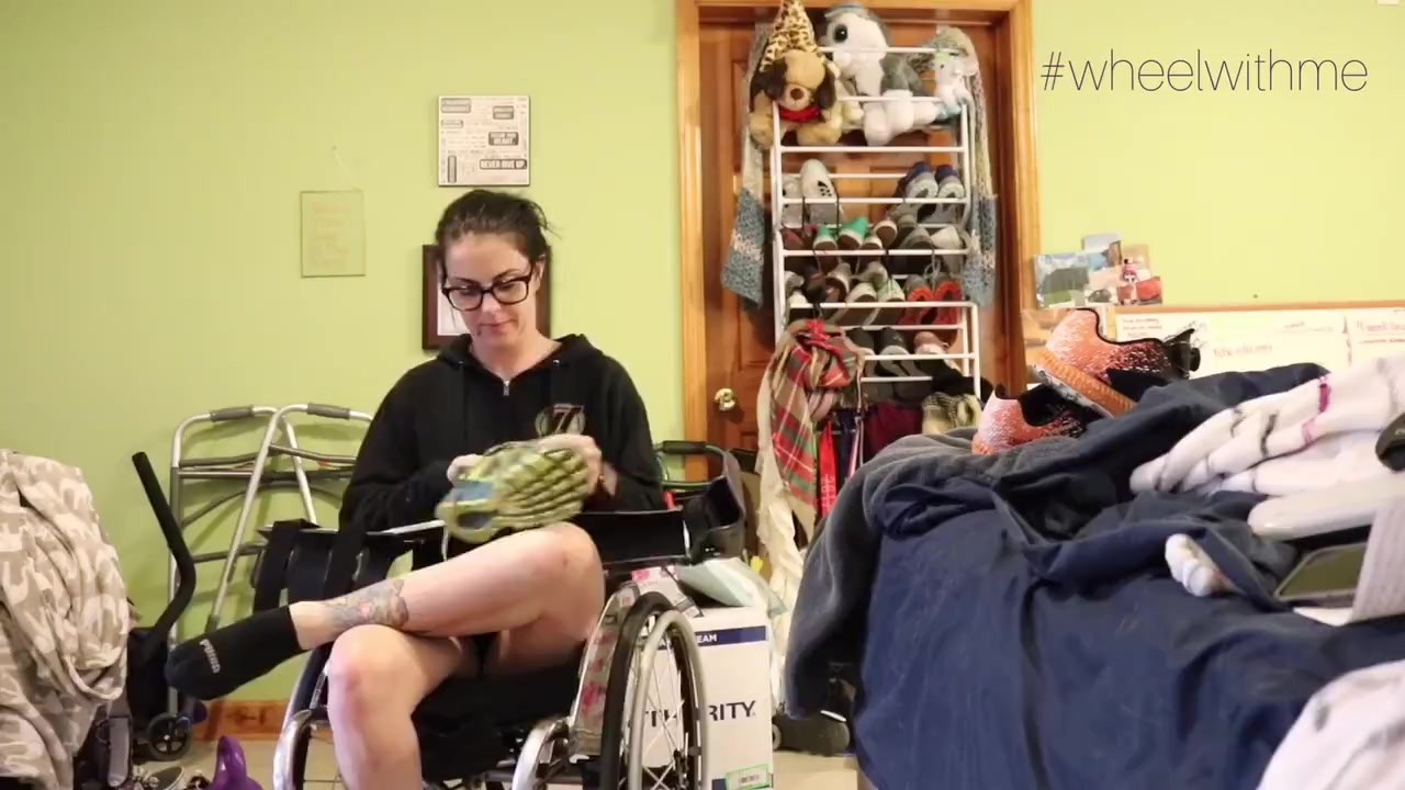 Paraplegic Leg brace - Free Sex Video - RedTube