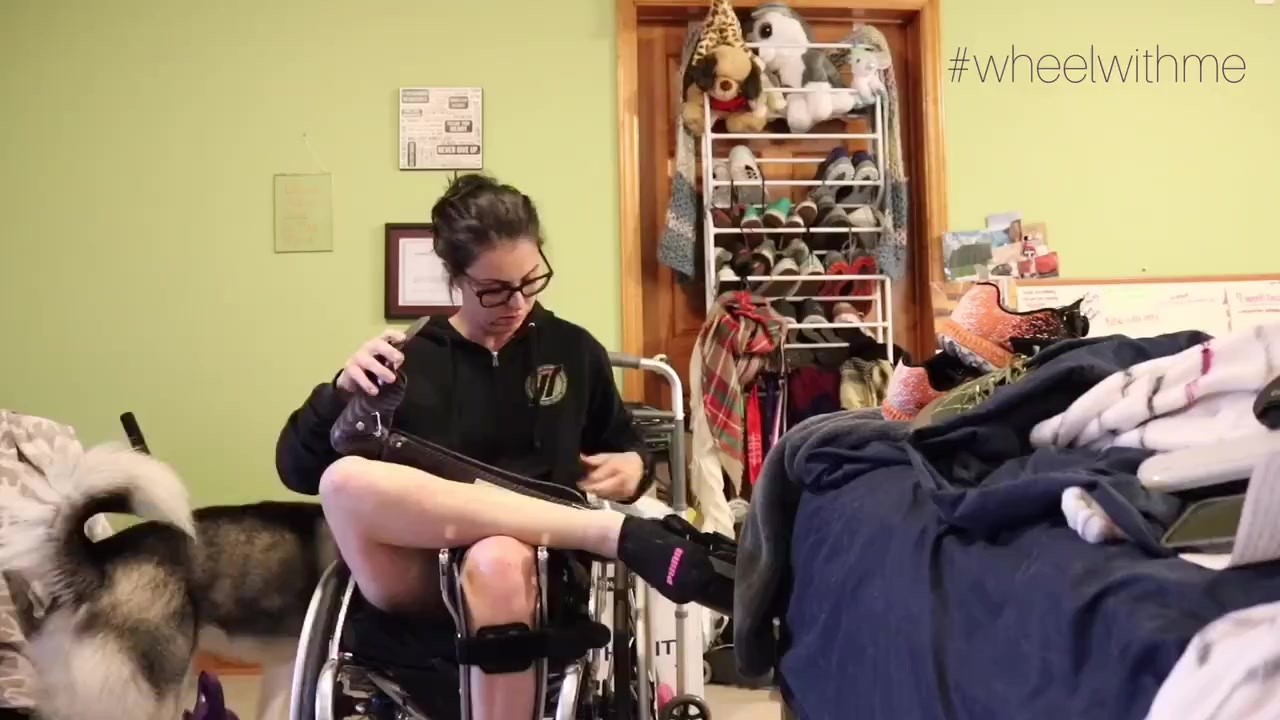 Paraplegic Leg brace - Free Sex Video - RedTube