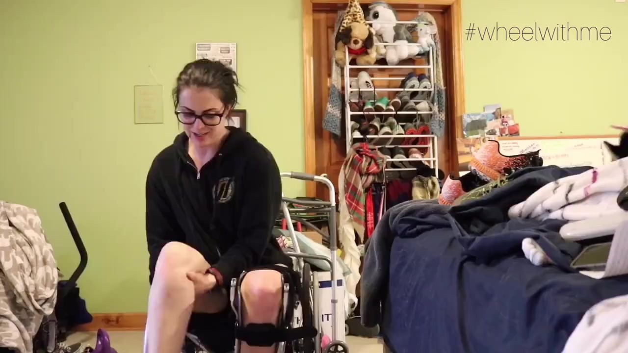 Paraplegic Leg brace - Free Sex Video - RedTube