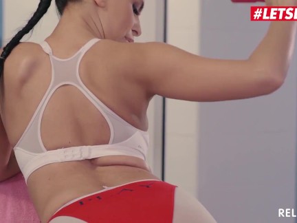 Relaxxxed - Dirty Yoga Teacher On Gorgeous Fitness Model - LETSDOEIT