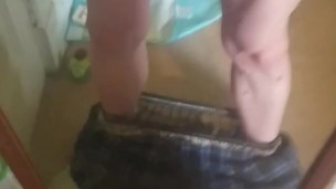 Mirror jerking w/cumshot