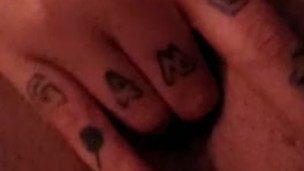 Squirting While a Play with my pussy