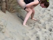 Nervous woman caught peeing in public at the beach 10/16