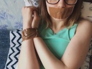 СВОДНЫЙ БРАТ СВЯЗАЛ МЕНЯ И ЗАСТАВИЛ КОНЧИТЬ ОТ ДИЛДО - Screenshot 2 of 16 - Dildo