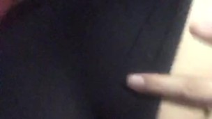 MI CACHONDA ME LA CHUPA CUANDO MI TÍA NO ESTÁ