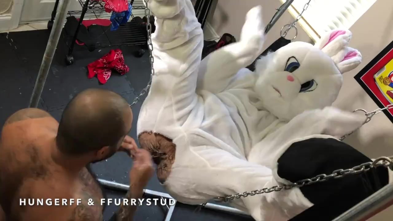 Fisting The Easter Bunny - Video di sesso gratis - RedTube