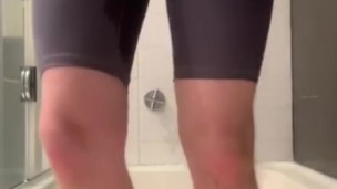 Holding in my pee and orgasm