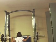 Занимается спортивной задницей перед камерой - Screenshot 9 of 16 - Kink